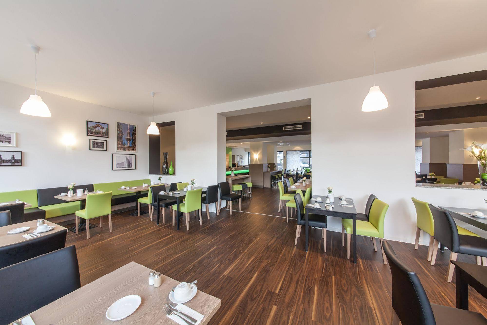 Novum Style Hotel Aldea Берлин Экстерьер фото