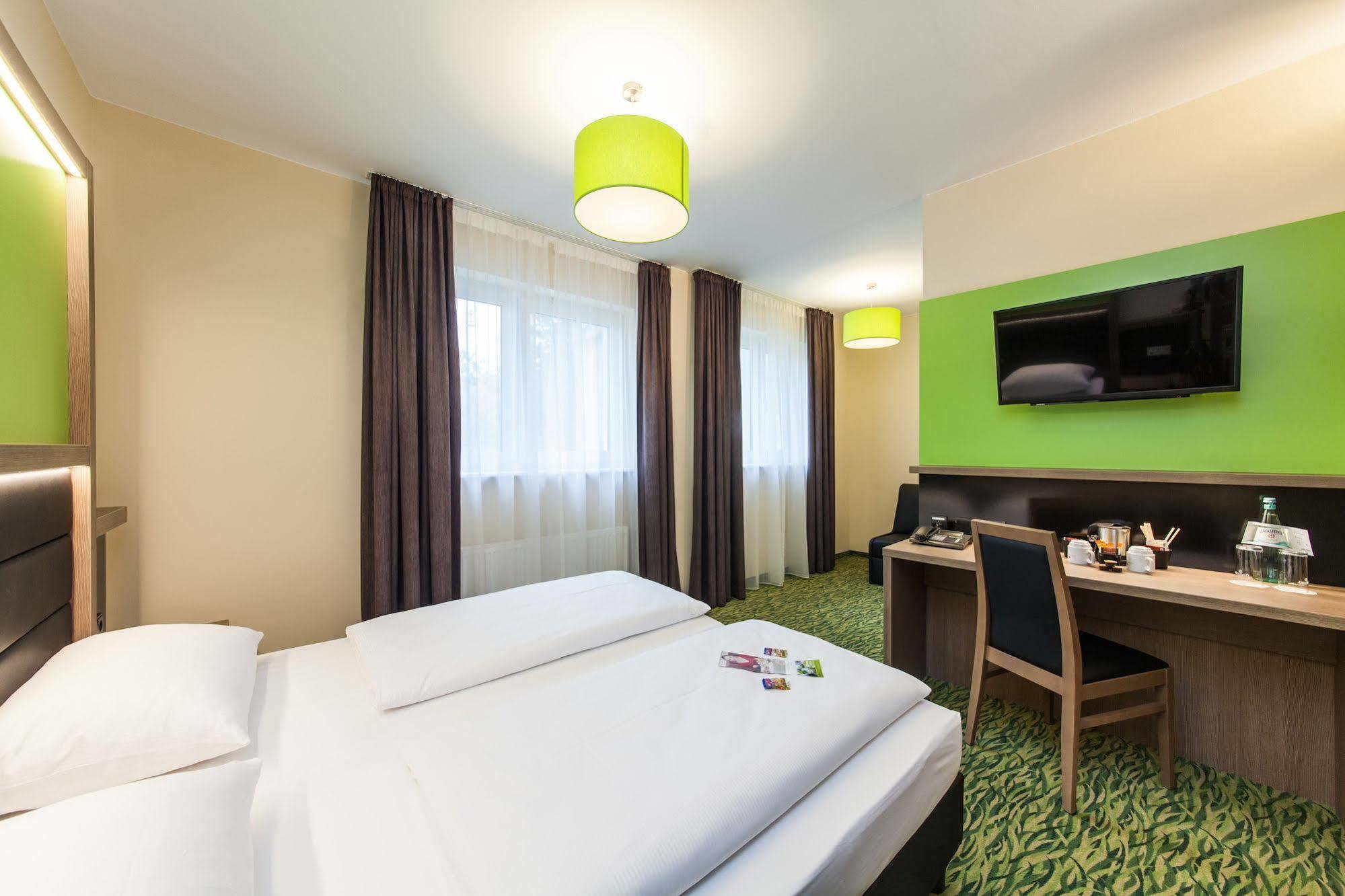 Novum Style Hotel Aldea Берлин Экстерьер фото