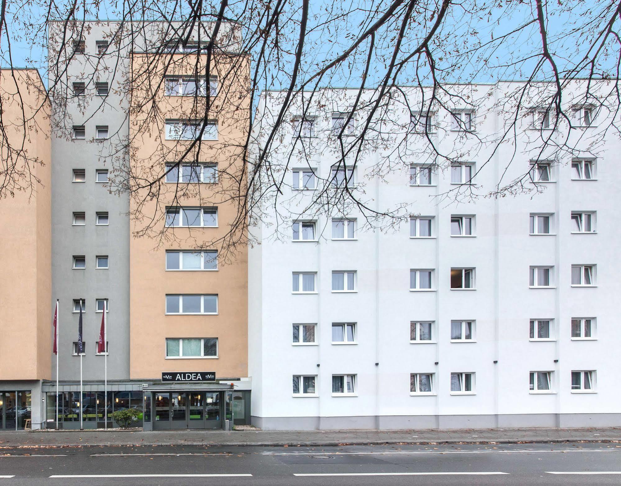 Novum Style Hotel Aldea Берлин Экстерьер фото