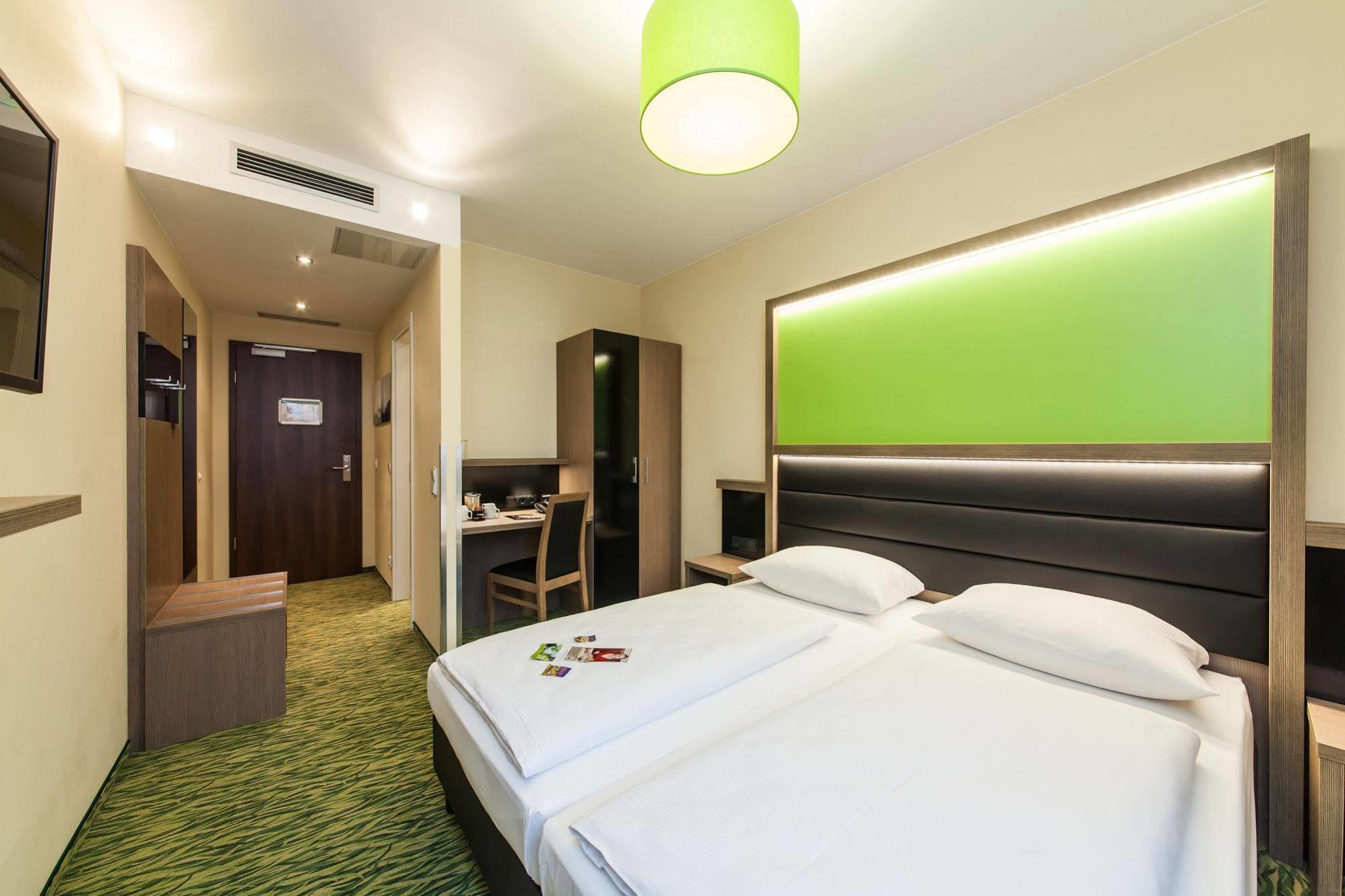 Novum Style Hotel Aldea Берлин Экстерьер фото