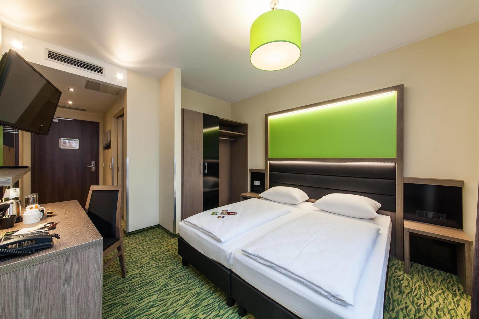 Novum Style Hotel Aldea Берлин Экстерьер фото