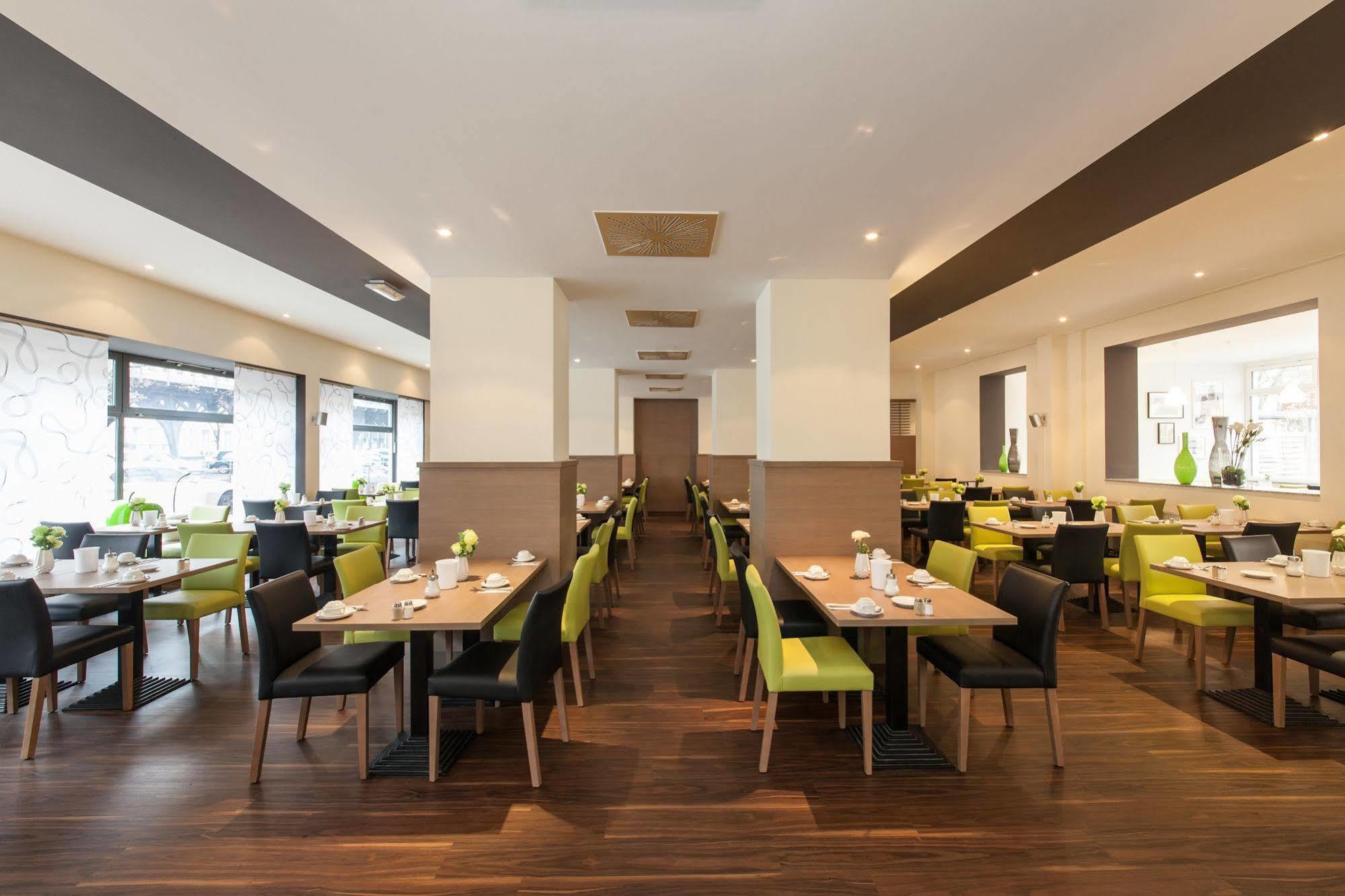 Novum Style Hotel Aldea Берлин Экстерьер фото