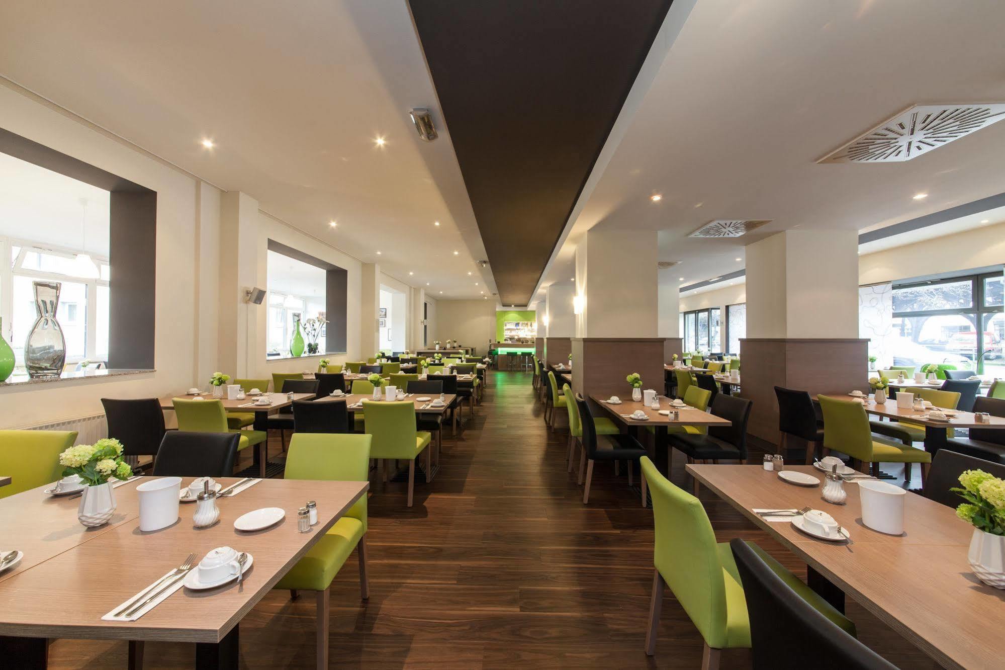 Novum Style Hotel Aldea Берлин Экстерьер фото